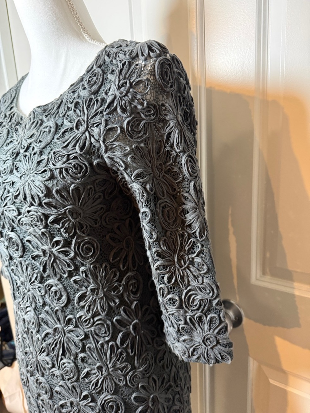 Zara Charcoal Gray Floral Lace Long Sleeve Dress - Picture 4 of 8